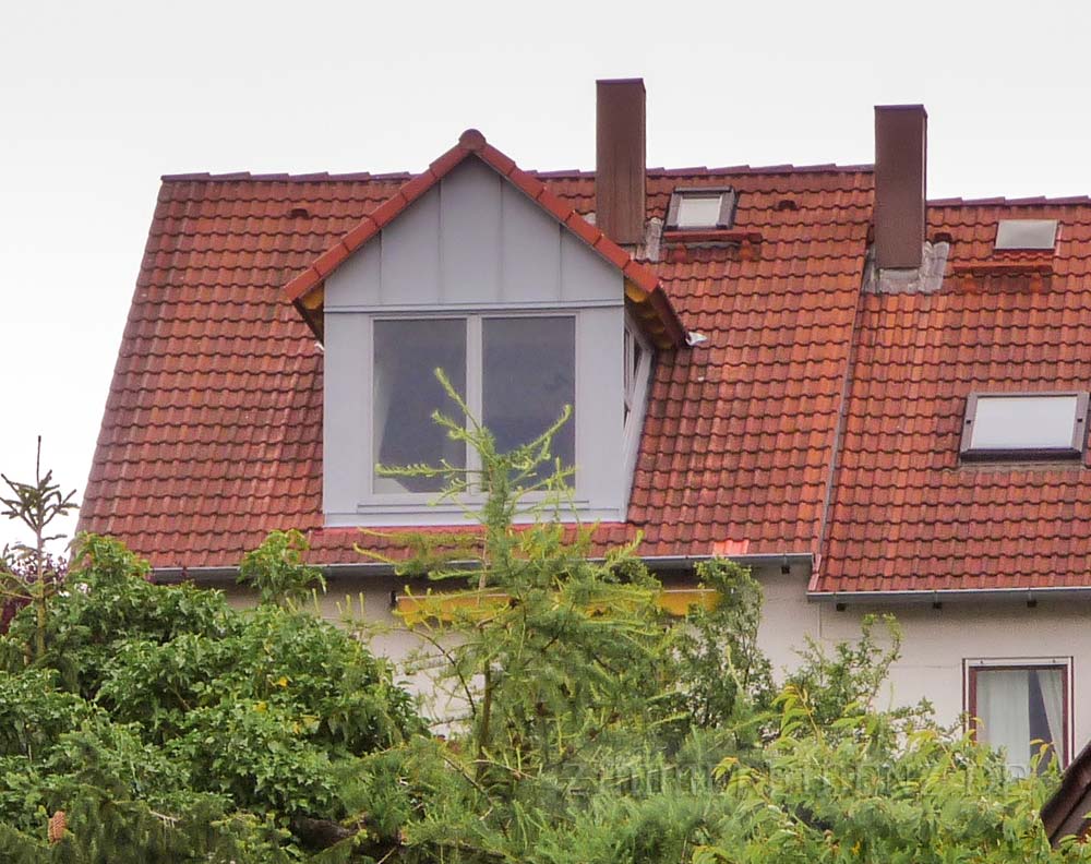 Satteldachgauben mit Titan-Zink-Verblechung in Würzburg