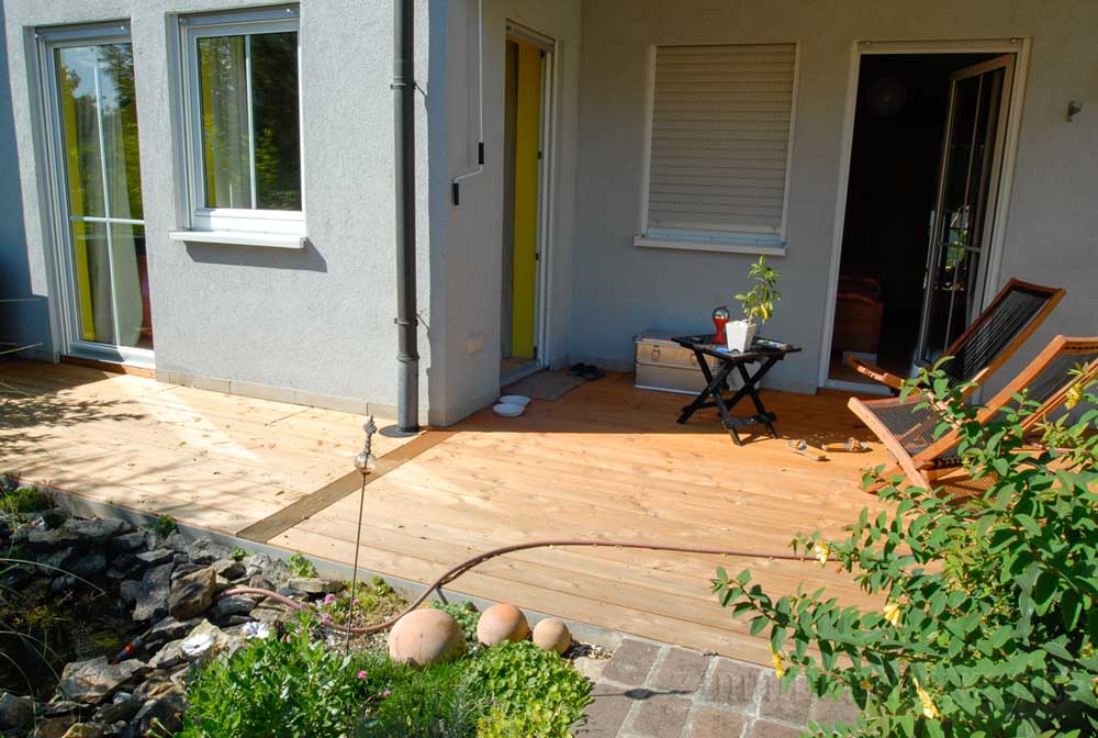Holzterrasse in Versbach - nachher
