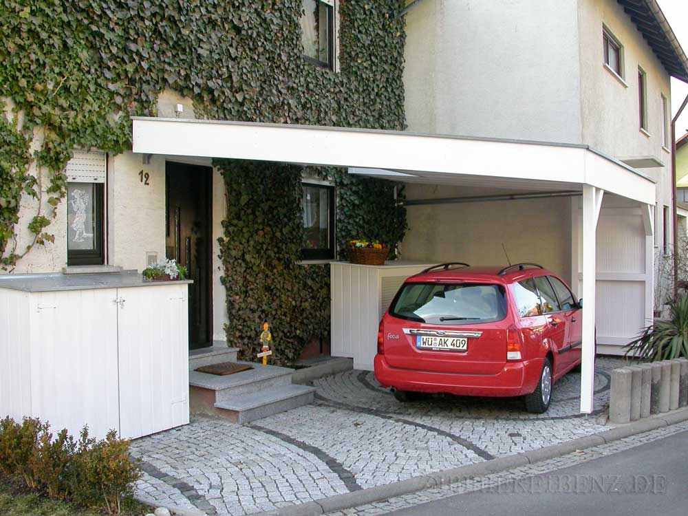 Carport mit Echtglaslichtausschnitt in Versbach Bild1